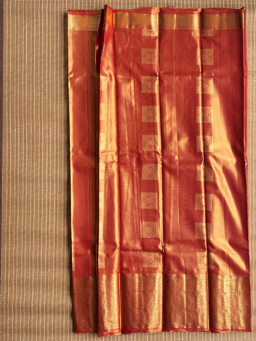 Semi kanchipuram saree