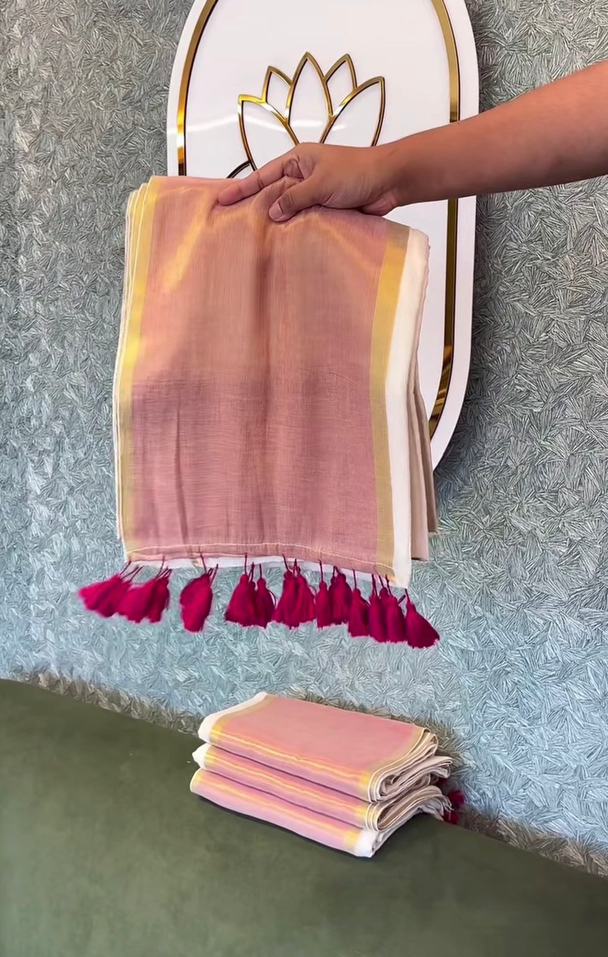Pink Tissue border