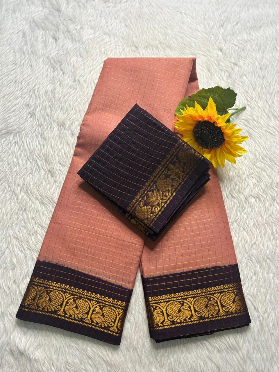 Zari Checked Sungudi Cotton Saree – Peach & Navy